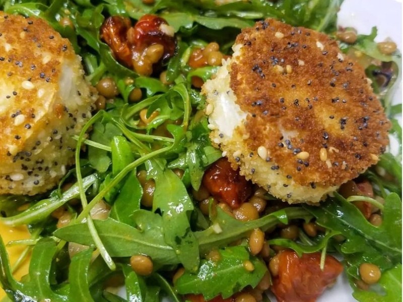 Goats cheese and lentil&nbsp;salad